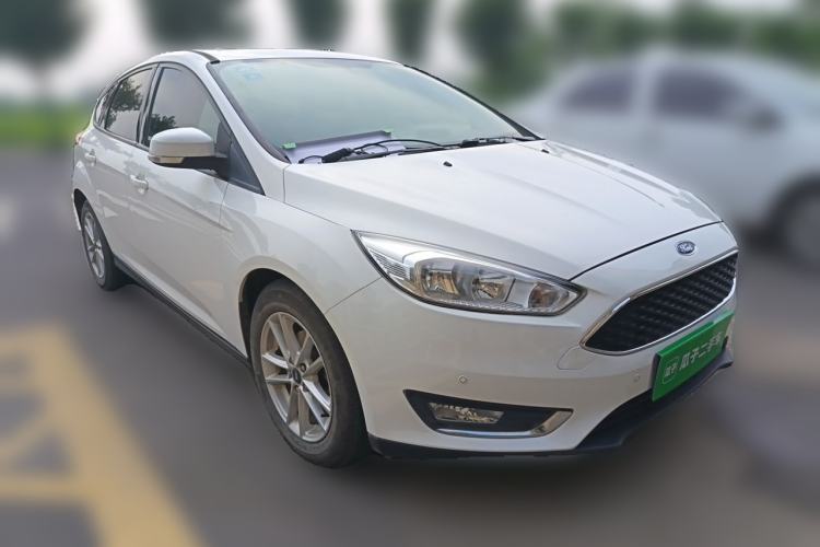 Used Ford Focus 2017 Hatchback 1.6L Automatic Fashion Edition Smart Drive Version Front Right 45 Deg