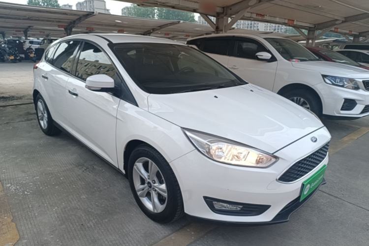 Used Ford Focus 2017 Hatchback 1.6L Automatic Comfort Plus SmartDrive Edition Front Right 45 Deg