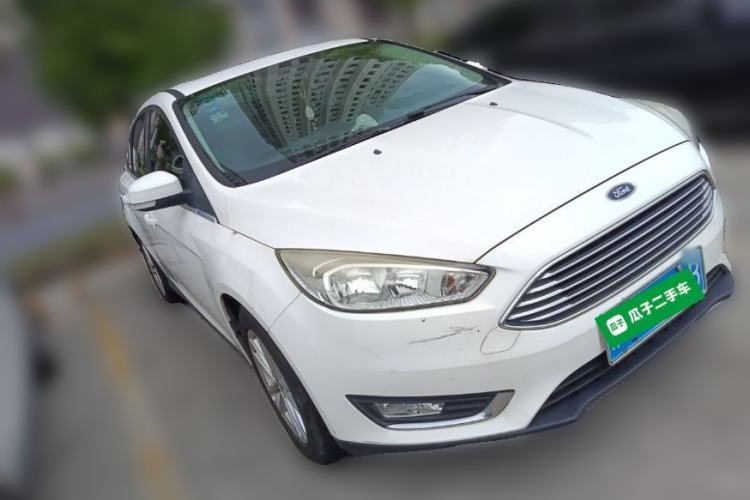 Used Ford Focus 2017 Sedan EcoBoost 180 Automatic Elite Model Front Right 45 Deg