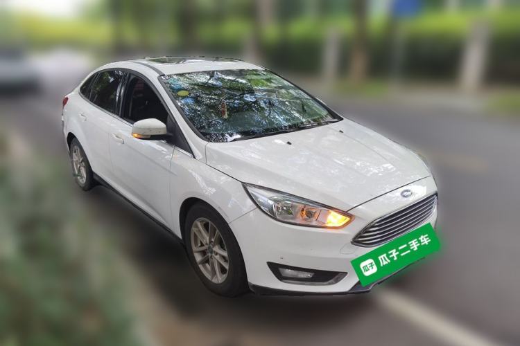 Used Ford Focus 2017 Sedan EcoBoost 180 Automatic Elite Model Front Right 45 Deg