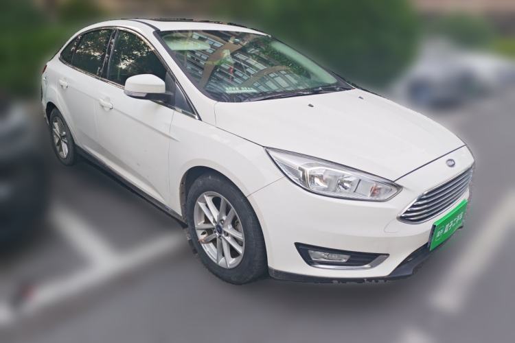 Used Ford Focus 2017 Sedan EcoBoost 125 Automatic Supreme Style SmartDrive Edition Front Right 45 Deg