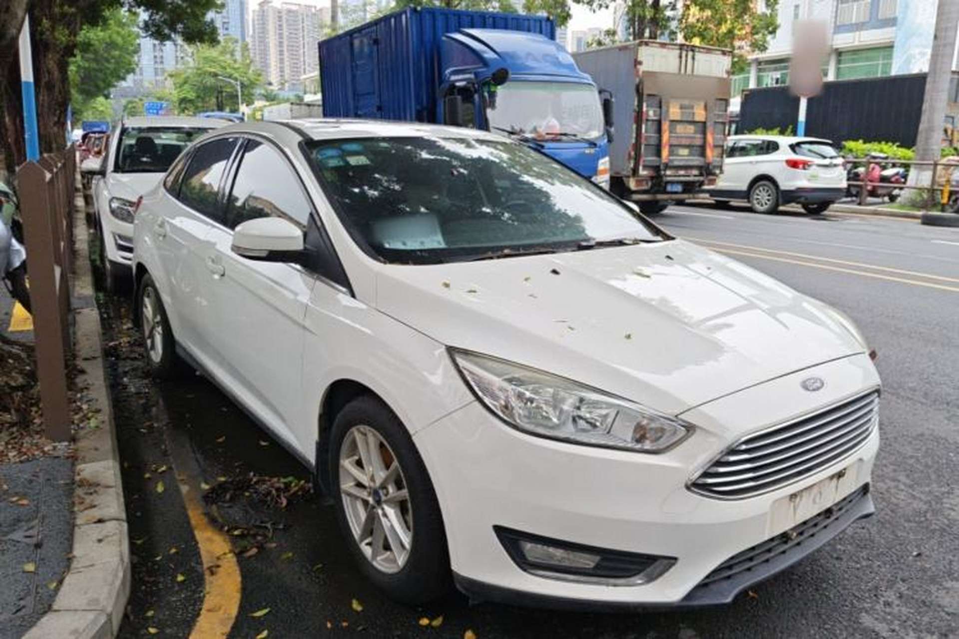 Used Ford Focus 2017 Sedan EcoBoost 180 Automatic Elite Model Front Right 45 Deg