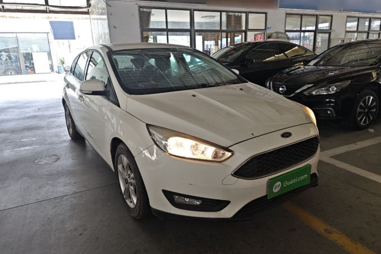 Used Ford Focus 2017 Hatchback 1.6L Manual Comfort Plus SmartDrive Edition Front Right 45 Deg