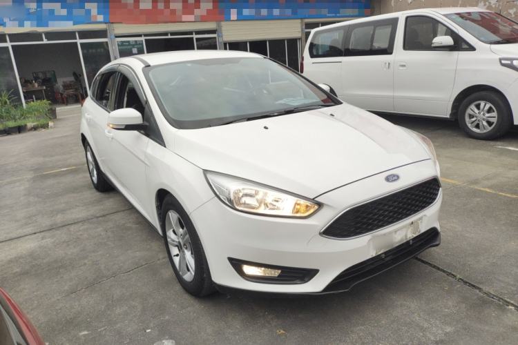 Used Ford Focus 2017 Hatchback 1.6L Automatic Comfort Plus SmartDrive Edition Front Right 45 Deg