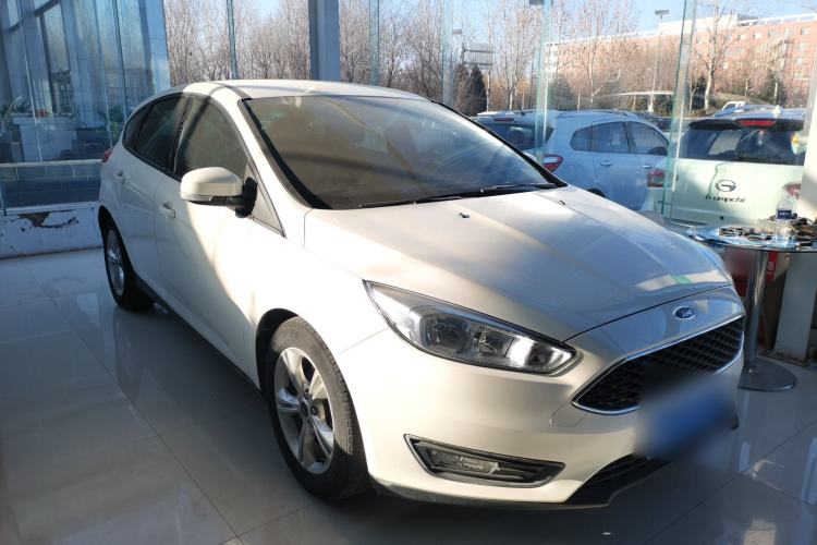Used Ford Focus 2017 Hatchback 1.6L Automatic Comfort Plus SmartDrive Edition Front Right 45 Deg