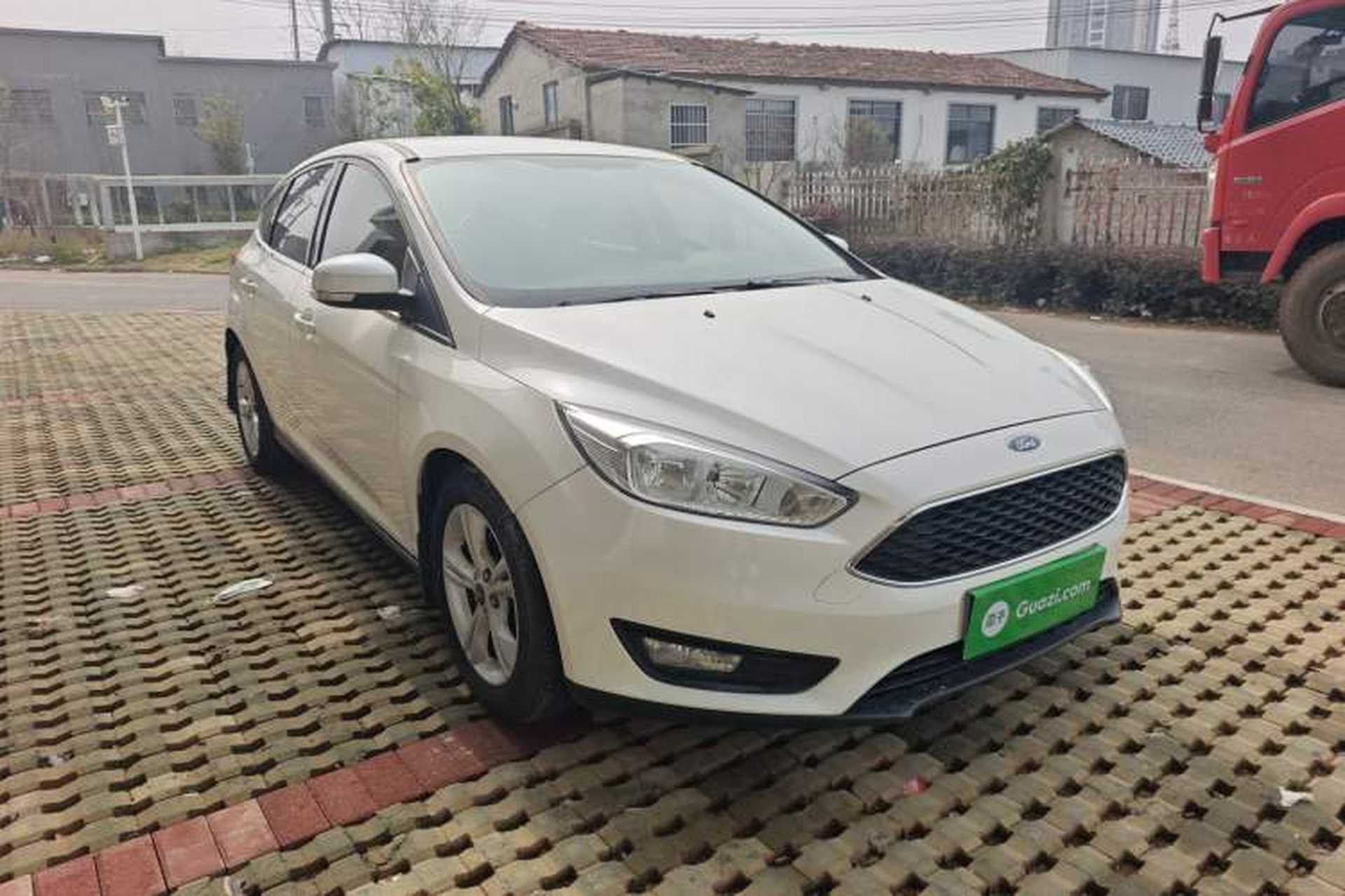 Used Ford Focus 2017 Hatchback 1.6L Automatic Comfort Plus SmartDrive Edition Front Right 45 Deg