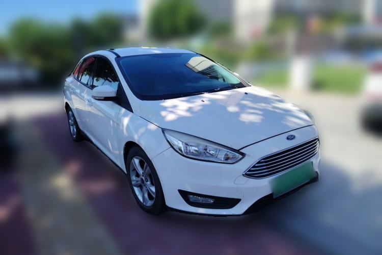 Used Ford Focus 2017 Sedan 1.6L Automatic Comfort Plus SmartDrive Edition Front Right 45 Deg