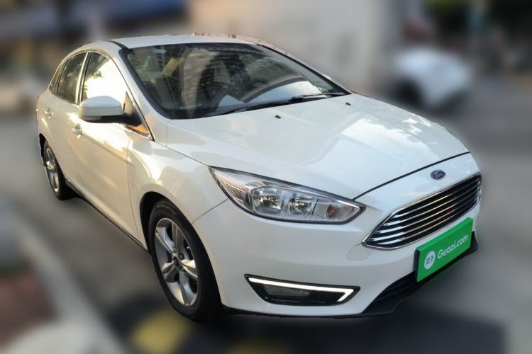 Used Ford Focus 2017 Sedan 1.6L Automatic Comfort Plus SmartDrive Edition Front Right 45 Deg
