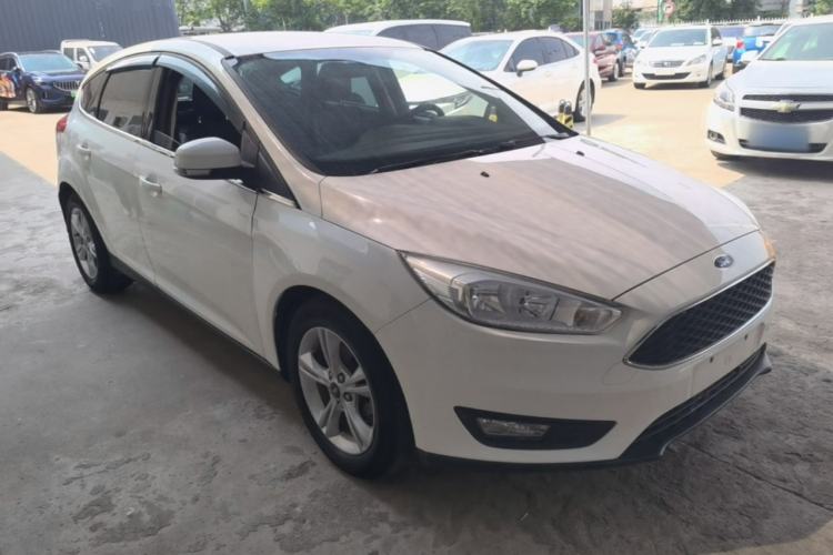Used Ford Focus 2017 Hatchback 1.6L Manual Comfort Plus SmartDrive Edition Front Right 45 Deg