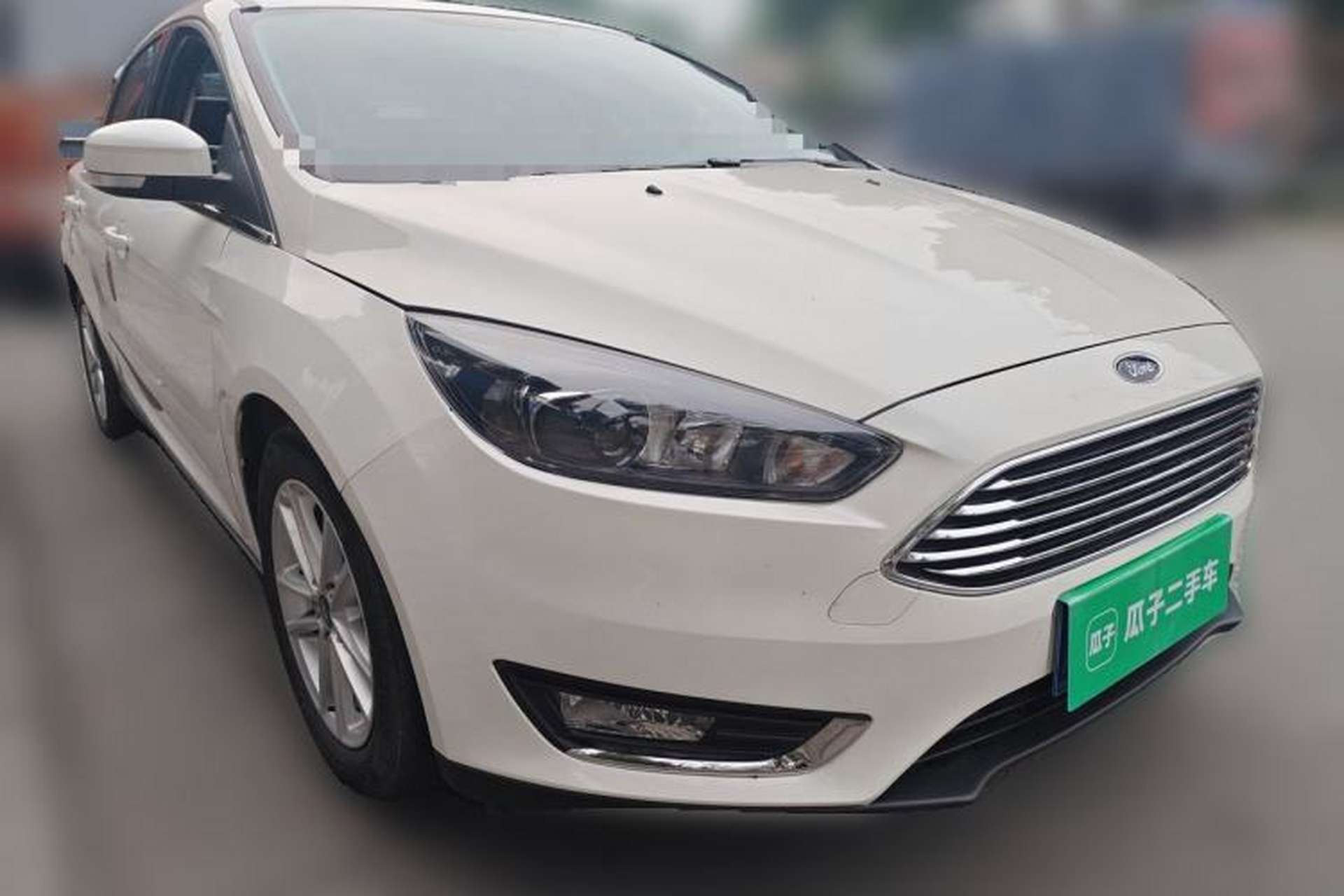 Used Ford Focus 2017 Sedan EcoBoost 125 Manual – Ultra-Style Edition with SmartDrive Features Front Right 45 Deg