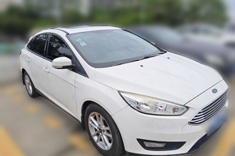 Used Ford Focus 2017 Sedan EcoBoost 125 Automatic Supreme Style SmartDrive Edition Front Right 45 Deg