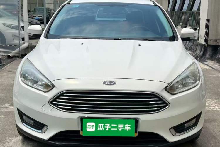 Used Ford Focus 2017 Sedan 1.6L Manual Fashion Edition Smart Drive Version Front