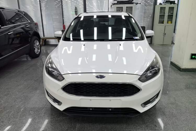 Used Ford Focus 2017 Hatchback EcoBoost 125 Automatic - Ultra-Powerful Style Edition with Smart Drive Features Front