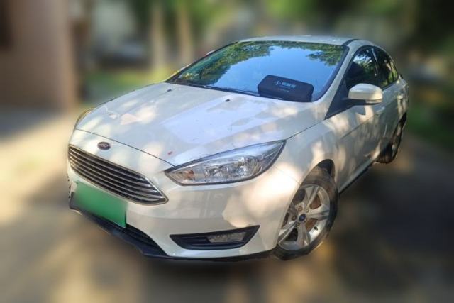 Ojetý Ford Focus 2017 Sedan 1.6L Manual Comfort Plus SmartDrive Edition