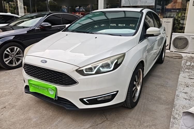 Used Ford Focus 2017 Hatchback EcoBoost 180 Automatic Elite Model Guazi used car, China used car export, Used car for sale, Used cars, Cheapest cars for sale