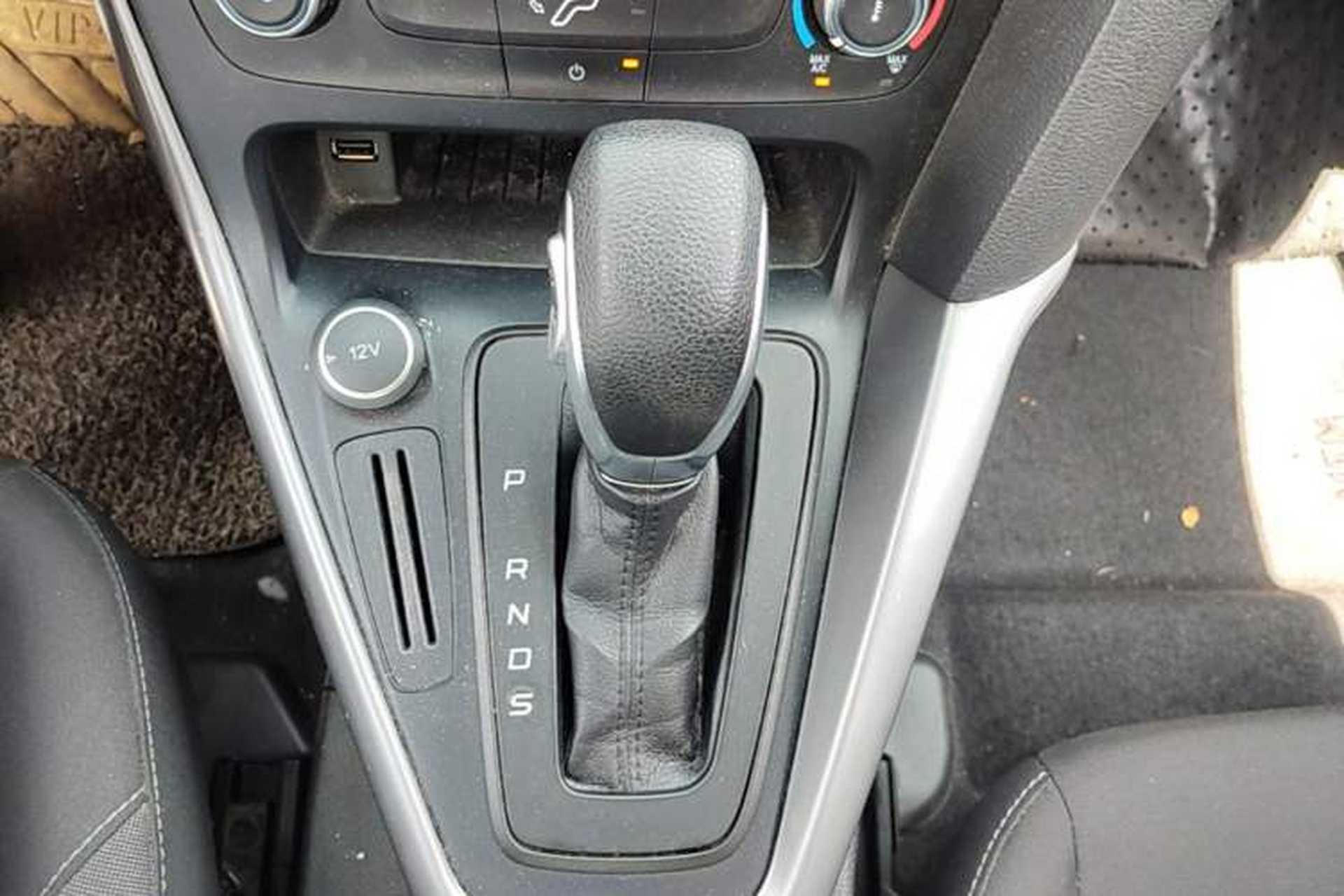 Used Ford Focus 2017 Hatchback 1.6L Automatic Comfort Plus SmartDrive Edition Gear Lever