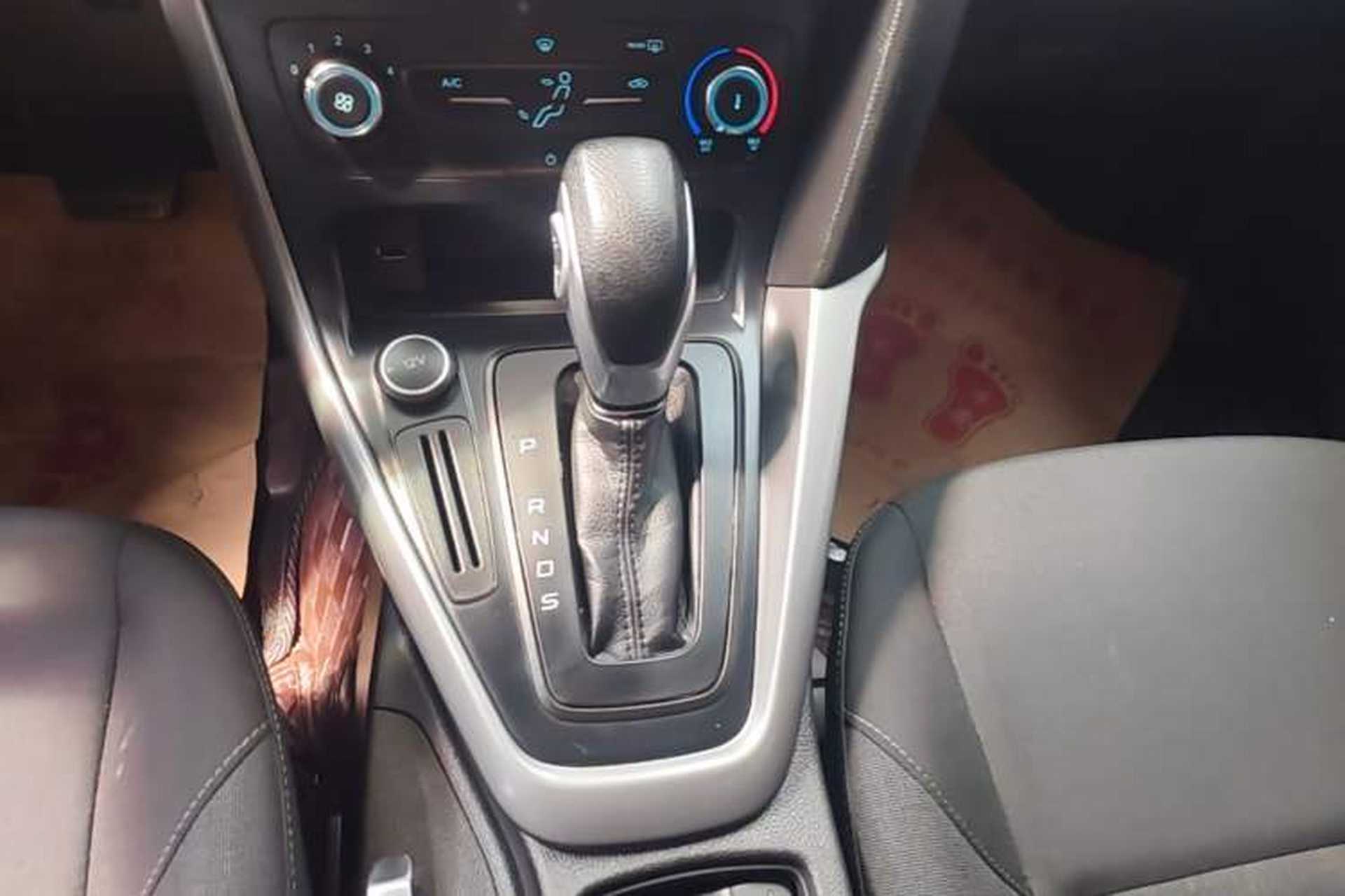 Used Ford Focus 2017 Hatchback 1.6L Automatic Comfort Plus SmartDrive Edition Gear Lever