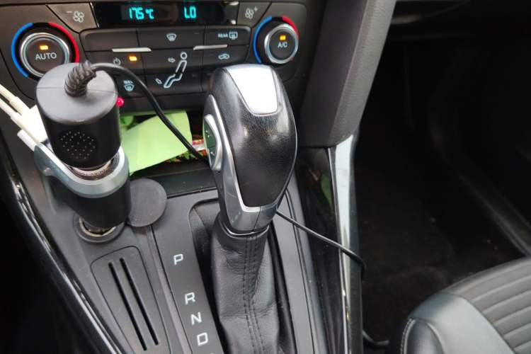 Used Ford Focus 2017 Sedan 1.6L Automatic Fashion Edition Smart Drive Version Gear Lever