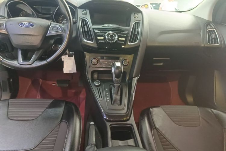 Used Ford Focus 2017 Hatchback 1.6L Automatic Fashion Edition Smart Drive Version Gear Lever