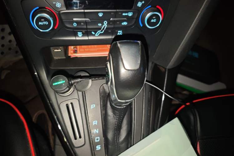 Used Ford Focus 2017 Sedan 1.6L Automatic Fashion Edition Smart Drive Version Gear Lever