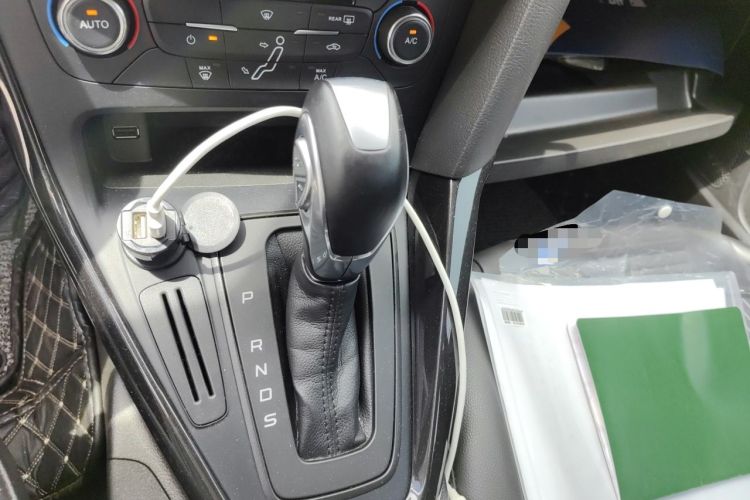 Used Ford Focus 2017 Sedan 1.6L Automatic Fashion Edition Smart Drive Version Gear Lever