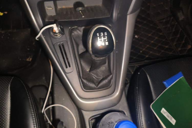 Used Ford Focus 2017 Hatchback 1.6L Manual Comfort Plus SmartDrive Edition Gear Lever
