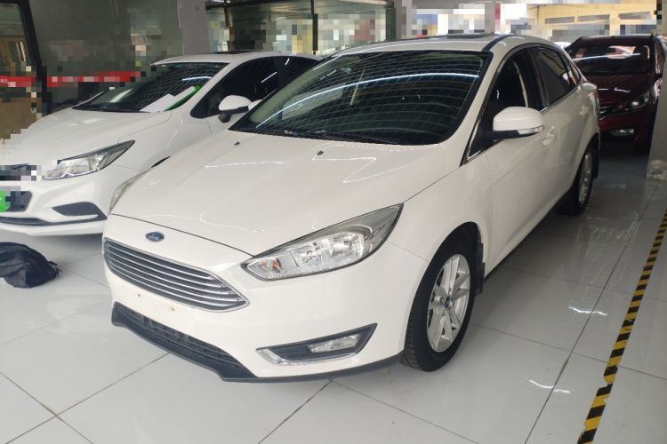 Used Ford Focus 2017 Sedan 1.6L Manual Fashion Edition Smart Drive Version Guazi used car, China used car export, Used car for sale, Used cars, Cheapest cars for sale