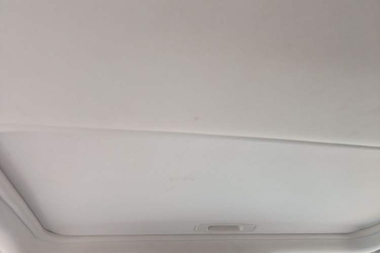 Used Ford Focus 2017 1.5T CTCC White and Black Limited Edition Headliner