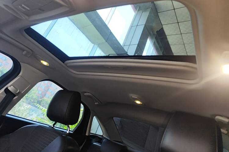 Used Ford Focus 2017 Sedan 1.6L Automatic Fashion Edition Smart Drive Version Headliner