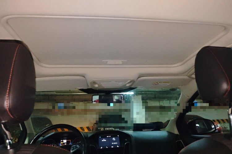 Used Ford Focus 2017 1.5T CTCC White and Black Limited Edition Headliner