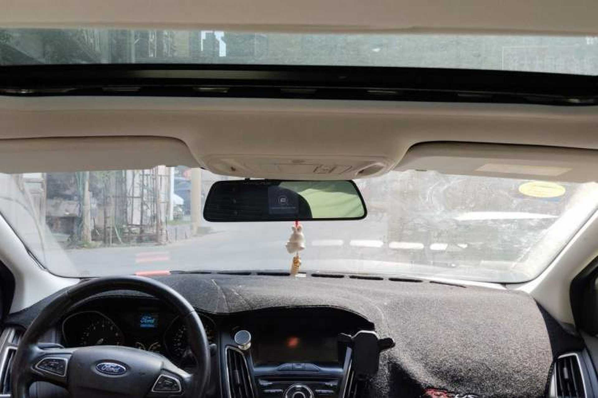 Used Ford Focus 2017 Sedan 1.6L Automatic Fashion Edition Smart Drive Version Headliner