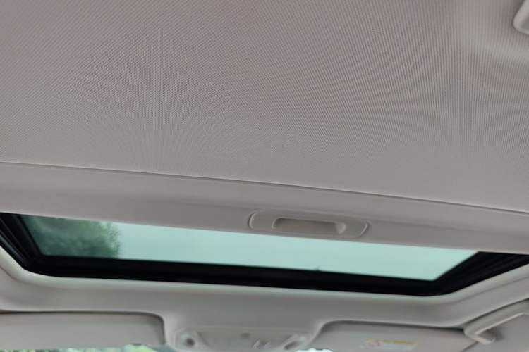 Used Ford Focus 2017 Sedan 1.6L Automatic Fashion Edition Smart Drive Version Headliner