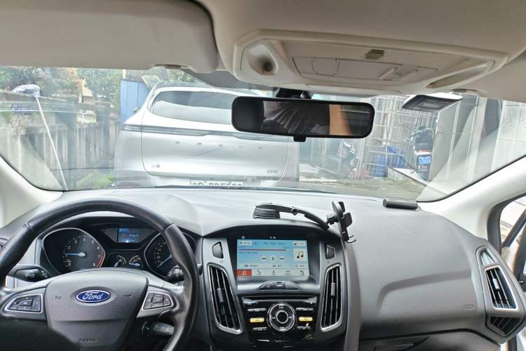 Used Ford Focus 2017 Sedan 1.6L Automatic Fashion Edition Smart Drive Version Headliner