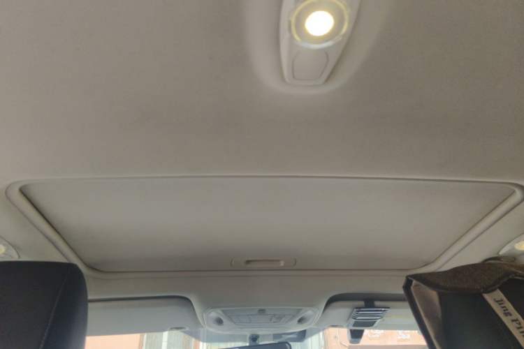 Used Ford Focus 2017 Hatchback 1.6L Automatic Fashion Edition Smart Drive Version Headliner