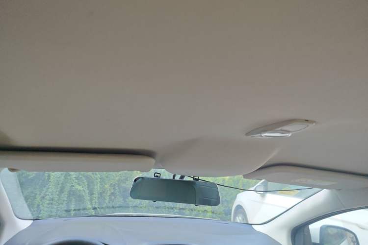 Used Ford Focus 2017 Sedan 1.6L Automatic Comfort Plus SmartDrive Edition Headliner