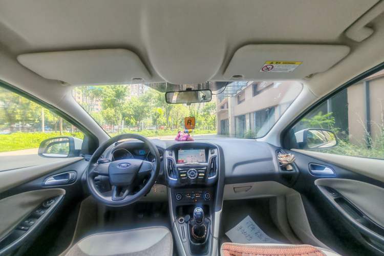 Used Ford Focus 2017 Sedan 1.6L Manual Comfort Plus SmartDrive Edition Headliner