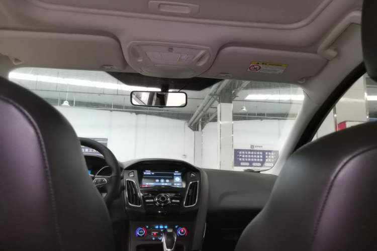 Used Ford Focus 2017 Hatchback 1.6L Automatic Fashion Edition Smart Drive Version Headliner