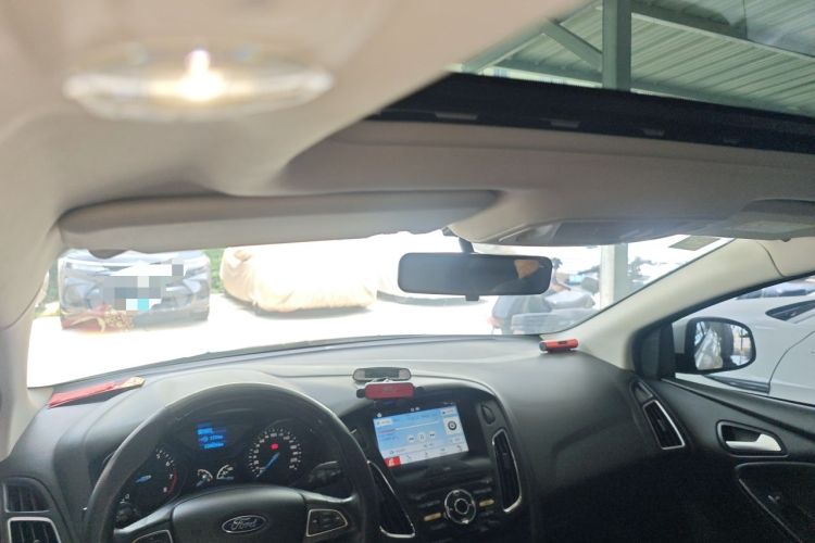 Used Ford Focus 2017 Sedan EcoBoost 125 Automatic Supreme Style SmartDrive Edition Headliner