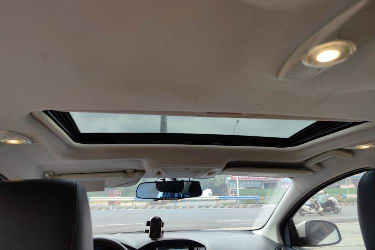 Used Ford Focus 2017 Sedan 1.6L Automatic Fashion Edition Smart Drive Version Headliner