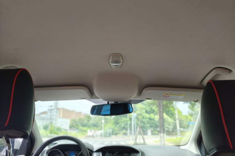 Used Ford Focus 2017 Sedan 1.6L Manual Comfort Plus SmartDrive Edition Headliner