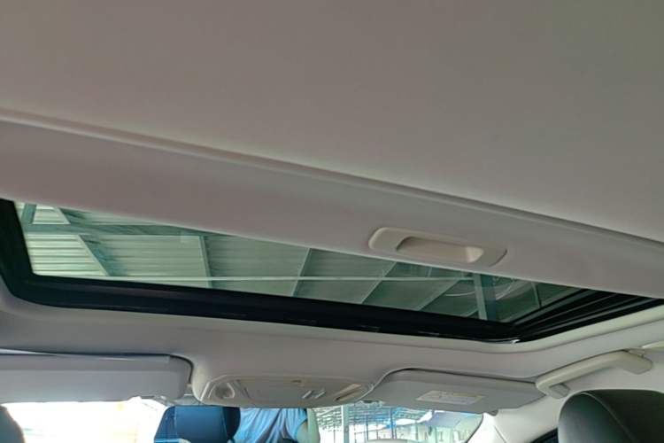 Used Ford Focus 2017 Hatchback 1.6L Automatic Fashion Edition Smart Drive Version Headliner