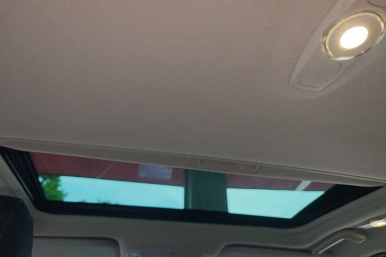 Used Ford Focus 2017 Hatchback 1.6L Automatic Fashion Edition Smart Drive Version Headliner