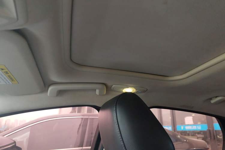 Used Ford Focus 2017 Sedan 1.6L Automatic Fashion Edition Smart Drive Version Headliner