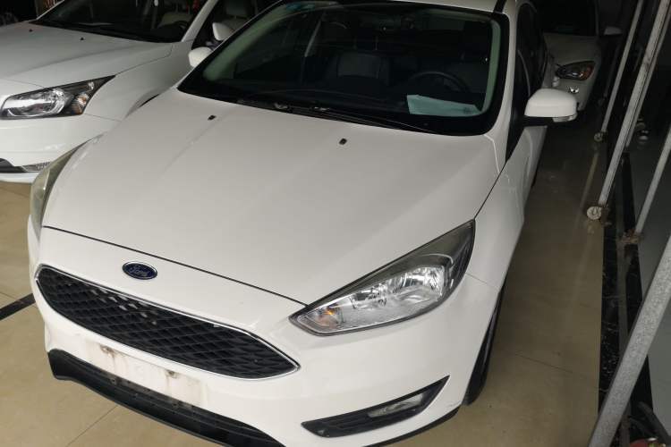 Used Ford Focus 2017 Hatchback 1.6L Automatic Comfort Plus SmartDrive Edition Guazi used car, China used car export, Used car for sale, Used Ford cars, Cheapest cars for sale