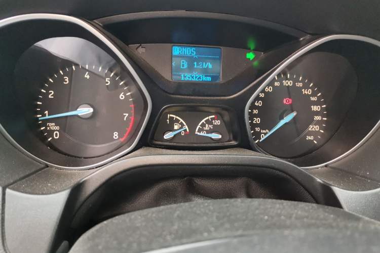 Used Ford Focus 2017 Hatchback 1.6L Automatic Fashion Edition Smart Drive Version Instrument Cluster