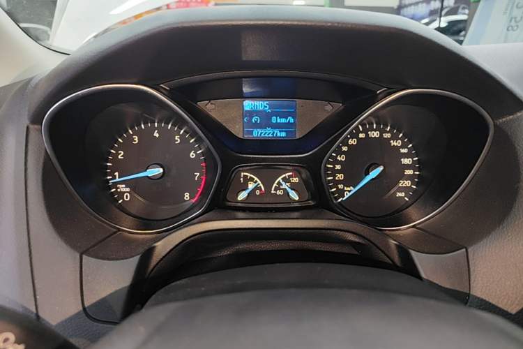 Used Ford Focus 2017 Hatchback 1.6L Automatic Fashion Edition Smart Drive Version Instrument Cluster