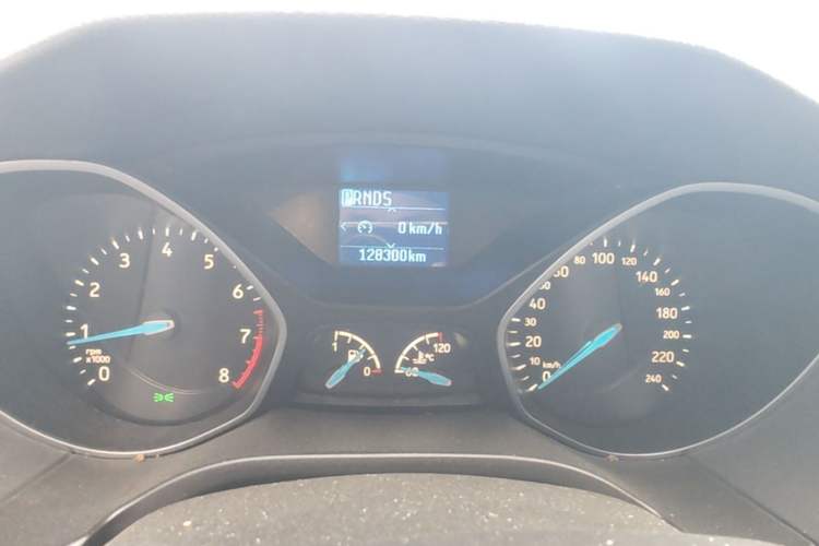 Used Ford Focus 2017 Hatchback 1.6L Automatic Fashion Edition Smart Drive Version Instrument Cluster