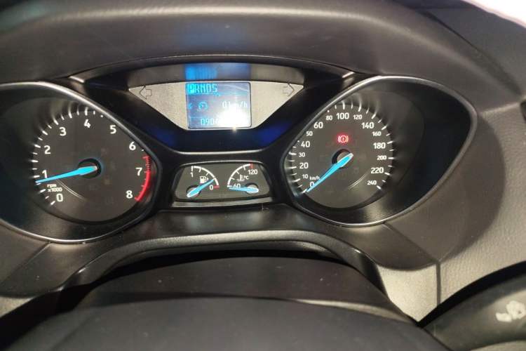 Used Ford Focus 2017 Sedan EcoBoost 125 Automatic Supreme Style SmartDrive Edition Instrument Cluster
