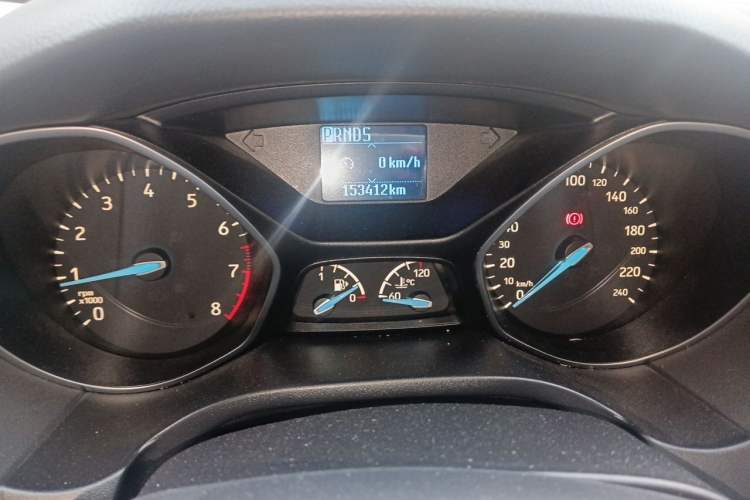 Used Ford Focus 2017 Hatchback EcoBoost 125 Automatic - Ultra-Powerful Style Edition with Smart Drive Features Instrument Cluster