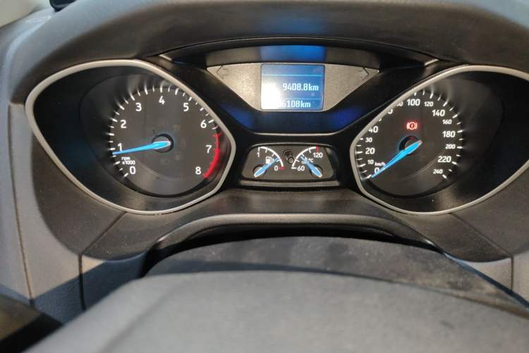 Used Ford Focus 2017 Sedan 1.6L Manual Comfort Plus SmartDrive Edition Instrument Cluster